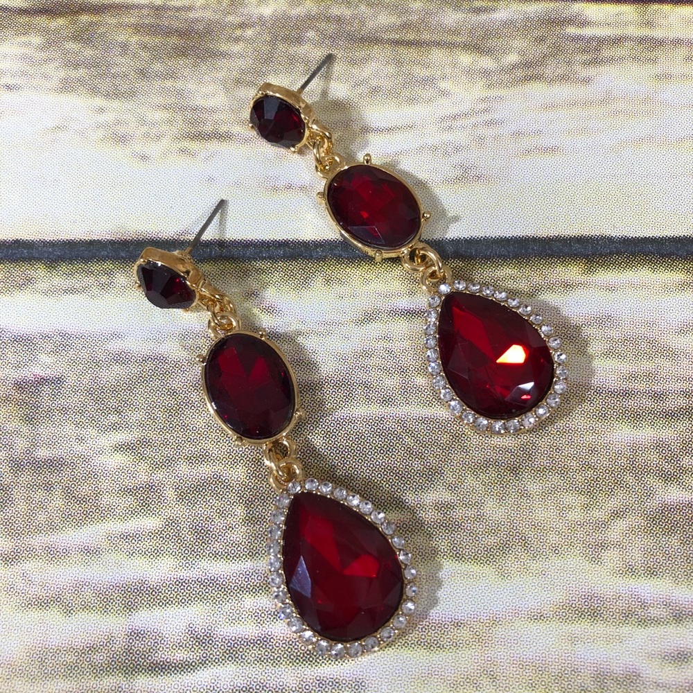 Nwt Tri-Tier Crystal Drop Statement Earrings Red - image 2